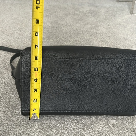 Calvin Klein purse - Picture 11 of 12